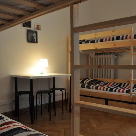 Warsaw Center Hostel Room photo