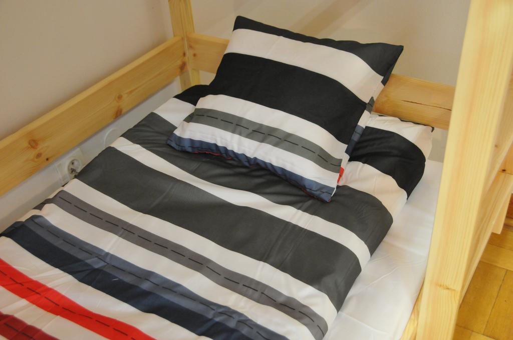 Warsaw Center Hostel Room photo