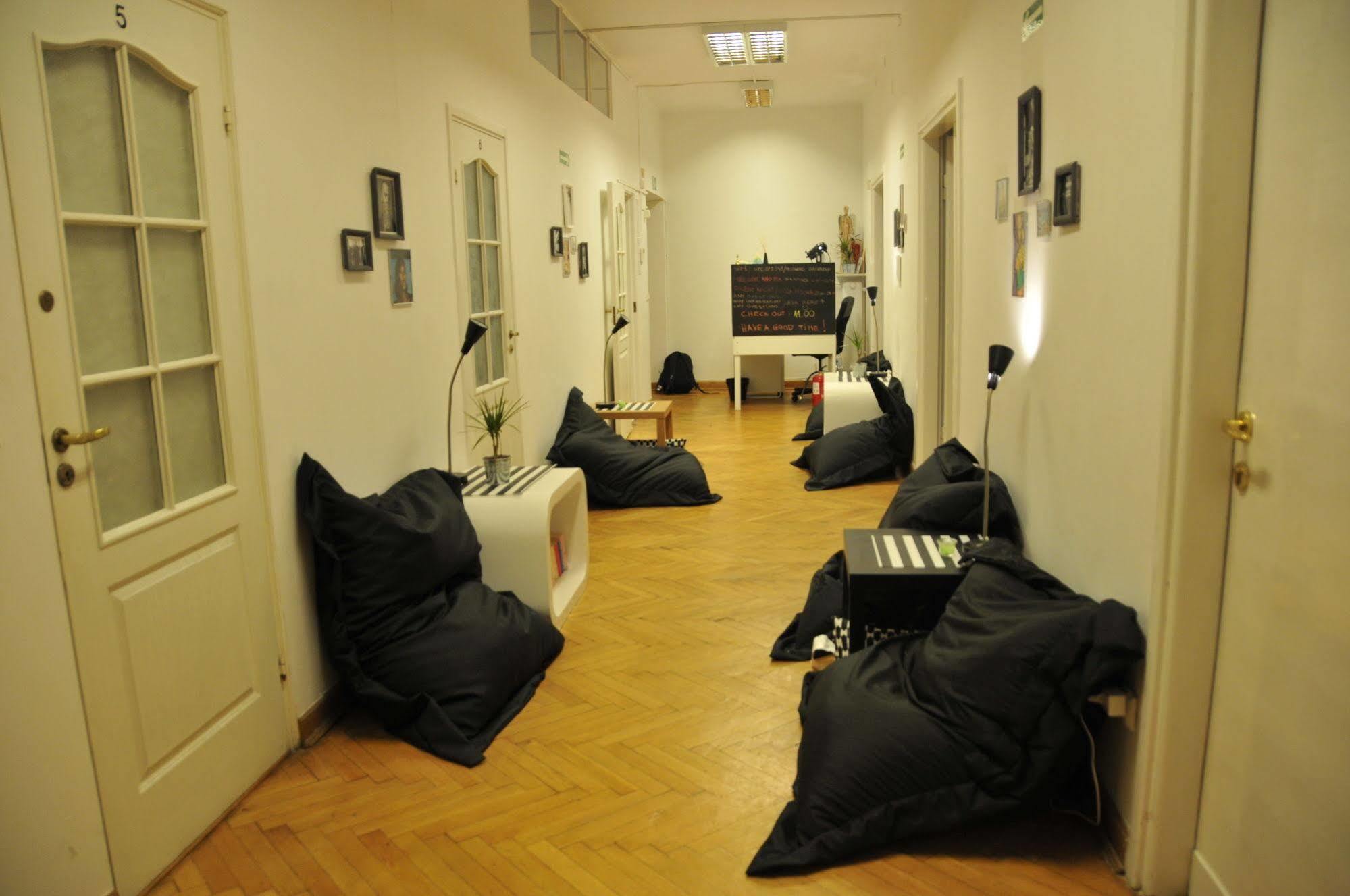 Warsaw Center Hostel Exterior photo